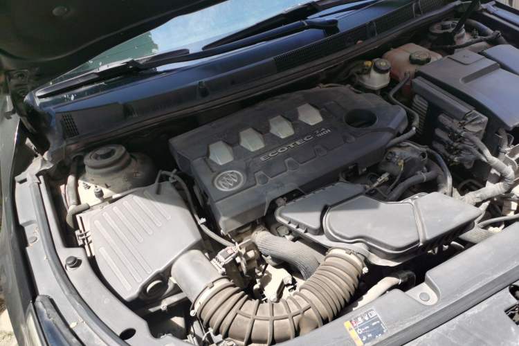 Used Buick LaCrosse 2013 2.4L SIDI Leading Comfort Version Engine Bay Right