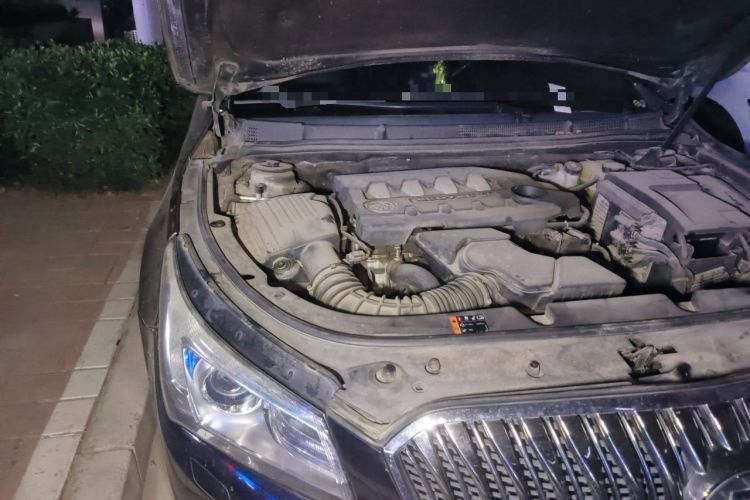 Used Buick LaCrosse 2013 2.4L SIDI Elite Comfort Version Engine Bay Right