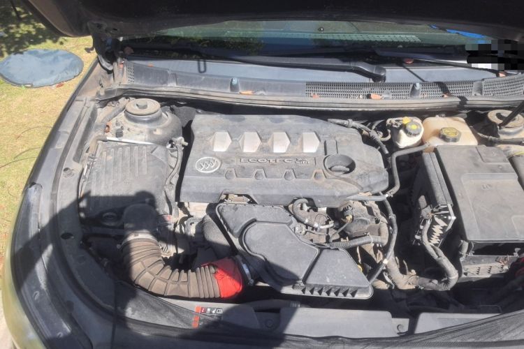 Used Buick LaCrosse 2013 2.4L SIDI Leading Comfort Version Engine Bay Right
