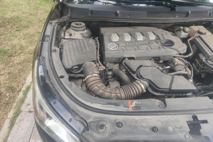 Used Buick LaCrosse 2013 2.4L SIDI Leading Comfort Version Engine Bay Right