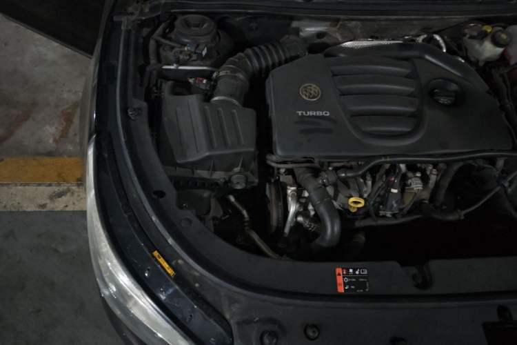 Used Buick LaCrosse 2013 2.0T SIDI Smart Luxury Flagship Edition Engine Bay Right