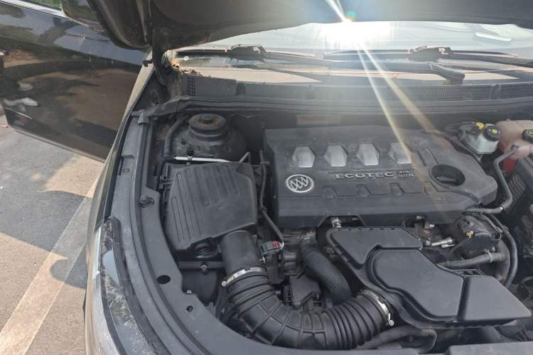 Used Buick LaCrosse 2013 2.4L SIDI Leading Comfort Version Engine Bay Right