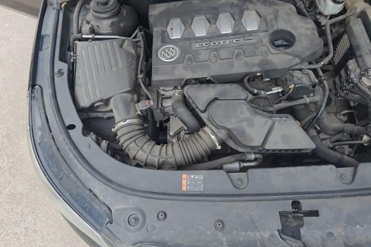 Used Buick LaCrosse 2013 2.4L SIDI Leading Comfort Version Engine Bay Right