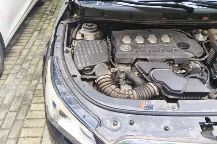 Used Buick LaCrosse 2013 2.4L SIDI Leading Comfort Version Engine Bay Right
