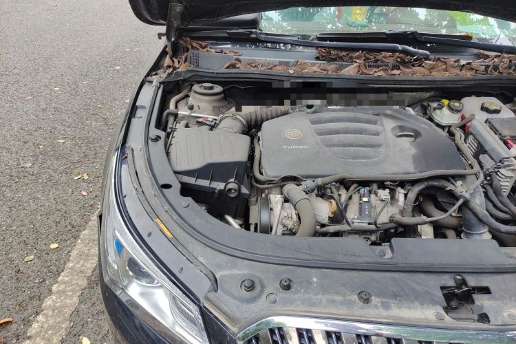 Used Buick LaCrosse 2013 2.0T SIDI Elite Tech Version Engine Bay Right