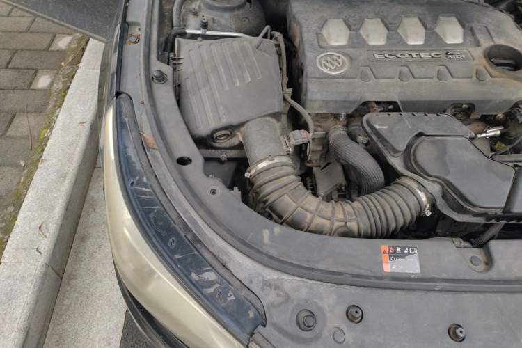 Used Buick LaCrosse 2013 2.4L SIDI Leading Comfort Version Engine Bay Right