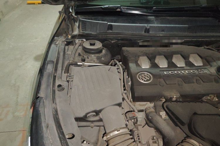 Used Buick LaCrosse 2013 2.4L SIDI Elite Comfort Version Engine Bay Right