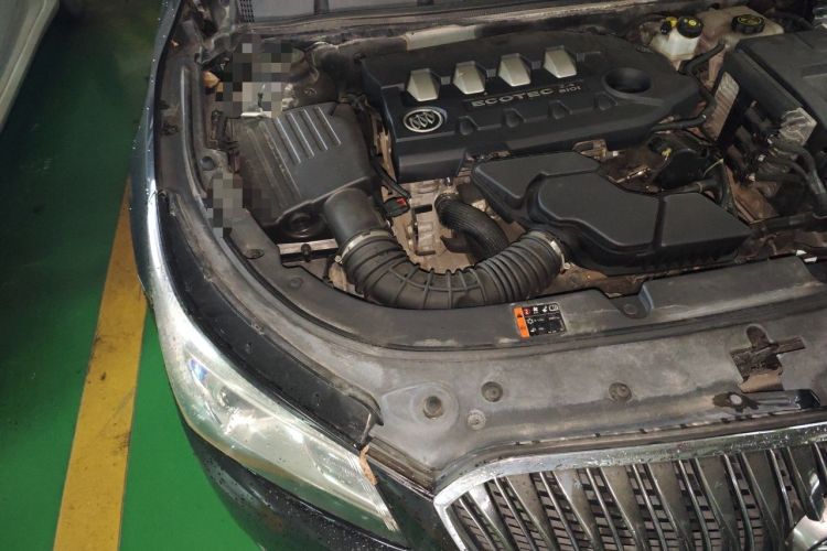 Used Buick LaCrosse 2013 2.4L SIDI Leading Comfort Version Engine Bay Right