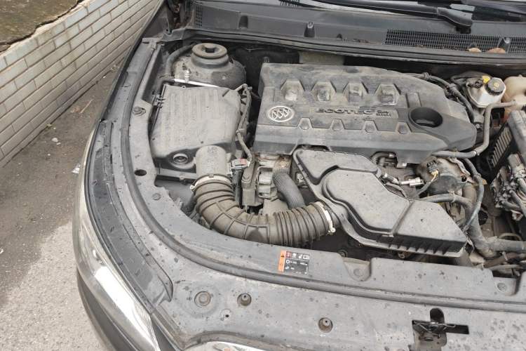 Used Buick LaCrosse 2013 2.4L SIDI Leading Comfort Version Engine Bay Right
