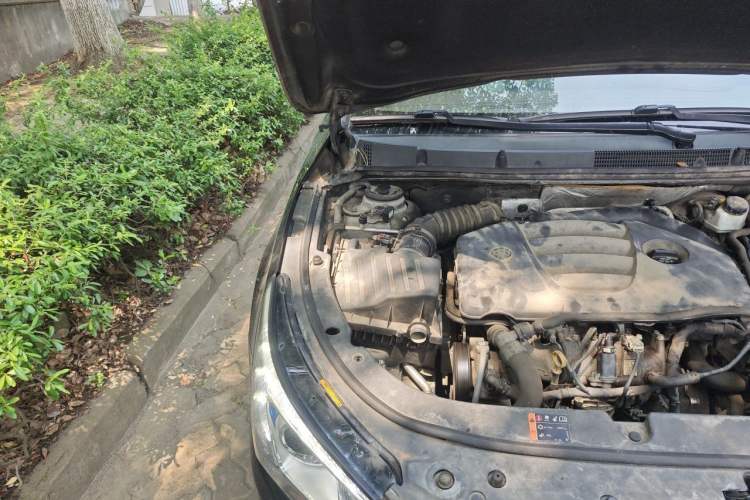 Used Buick LaCrosse 2013 2.0T SIDI Smart Luxury Flagship Edition Engine Bay Right