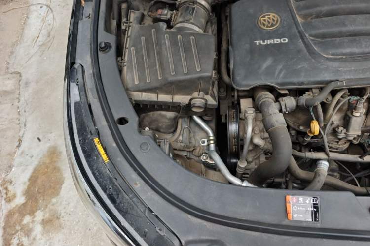 Used Buick LaCrosse 2013 2.0T SIDI Elite Tech Version Engine Bay Right
