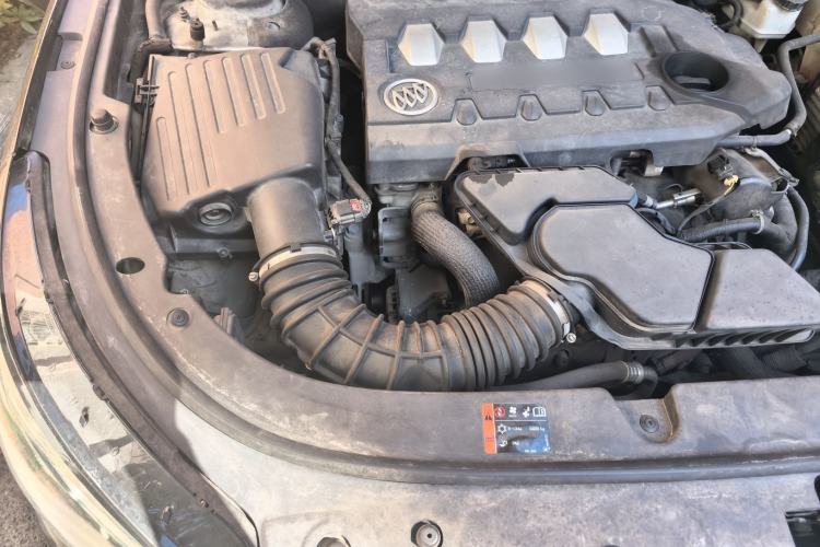 Used Buick LaCrosse 2013 2.4L SIDI Leading Comfort Version Engine Bay Right