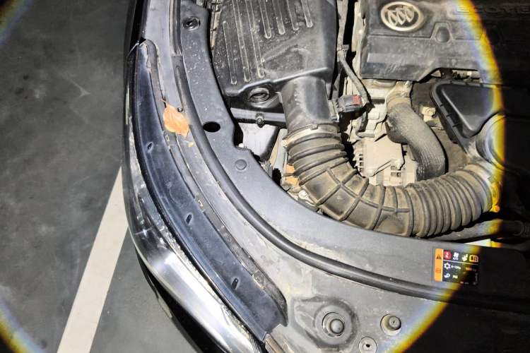 Used Buick LaCrosse 2013 2.4L SIDI Luxury Comfort Edition Engine Bay Right