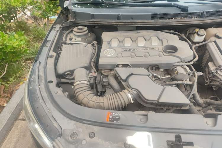 Used Buick LaCrosse 2013 2.4L SIDI Leading Comfort Version Engine Bay Right