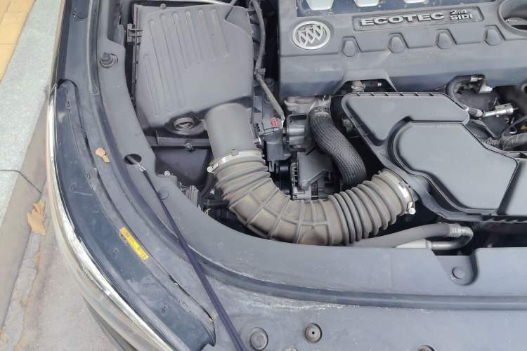 Used Buick LaCrosse 2013 2.4L SIDI Luxury Comfort Edition Engine Bay Right