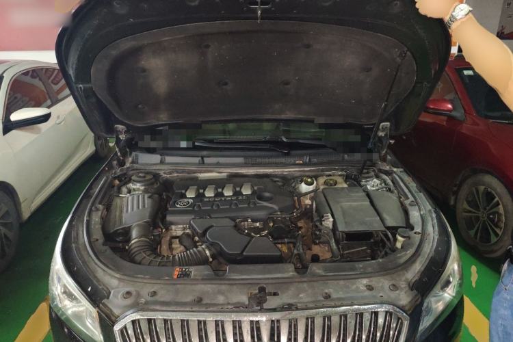 Used Buick LaCrosse 2013 2.4L SIDI Leading Comfort Version Engine Bay