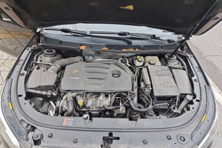 Used Buick LaCrosse 2013 2.0T SIDI Elite Tech Version Engine Bay
