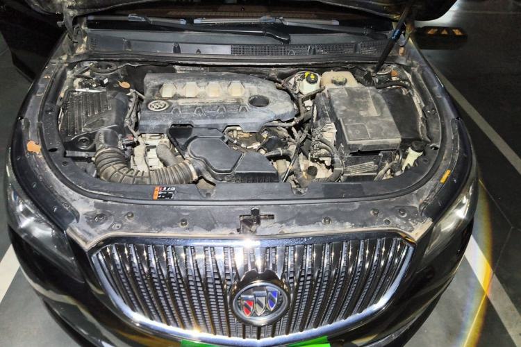 Used Buick LaCrosse 2013 2.4L SIDI Luxury Comfort Edition Engine Bay
