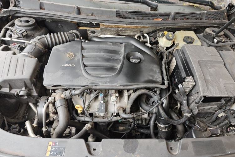 Used Buick LaCrosse 2013 2.0T SIDI Smart Luxury Flagship Edition Engine Bay