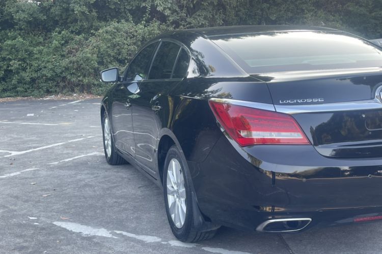 Used Buick LaCrosse 2013 2.4L SIDI Leading Comfort Version Exterior 10