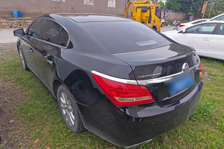 Used Buick LaCrosse 2013 2.4L SIDI Leading Comfort Version Exterior 2