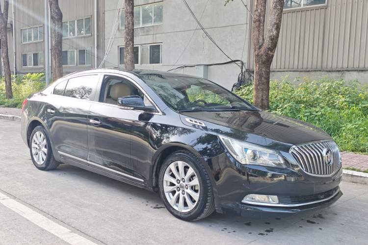 Used Buick LaCrosse 2013 eAssist 2.4L Eco-Friendly Comfort Model Exterior 3