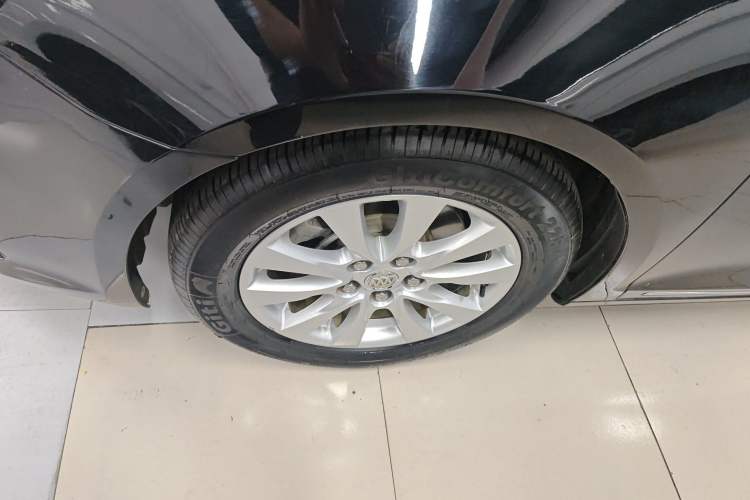 Used Buick LaCrosse 2013 2.4L SIDI Leading Comfort Version Exterior 4