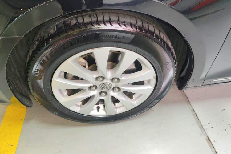 Used Buick LaCrosse 2013 2.4L SIDI Elite Comfort Version Exterior 4