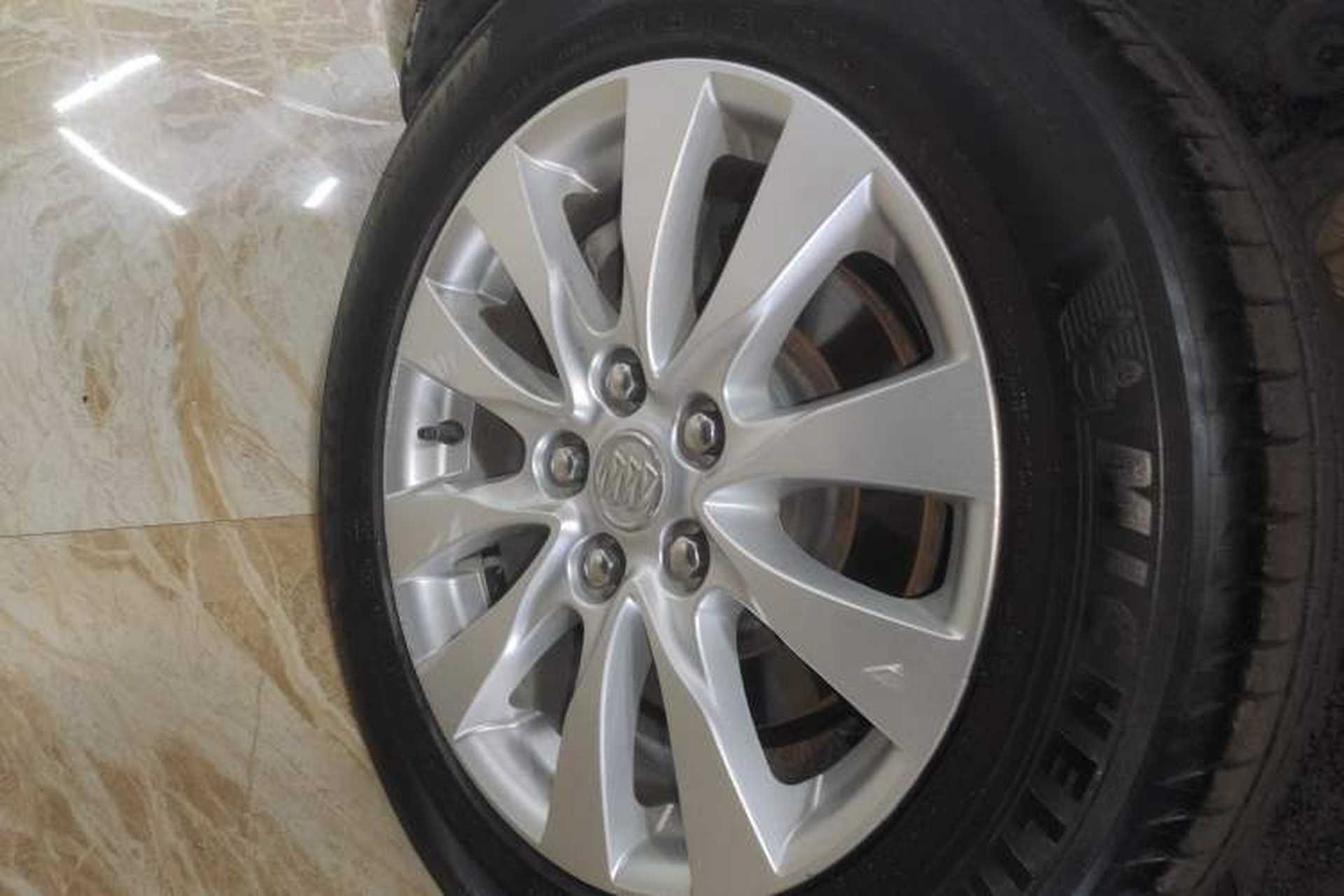 Used Buick LaCrosse 2013 2.4L SIDI Leading Comfort Version Exterior 5