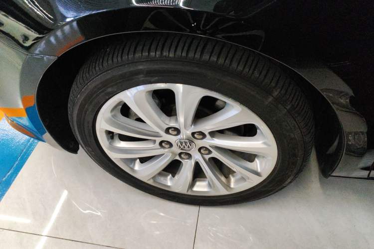 Used Buick LaCrosse 2013 2.0T SIDI Smart Luxury Flagship Edition Exterior 7