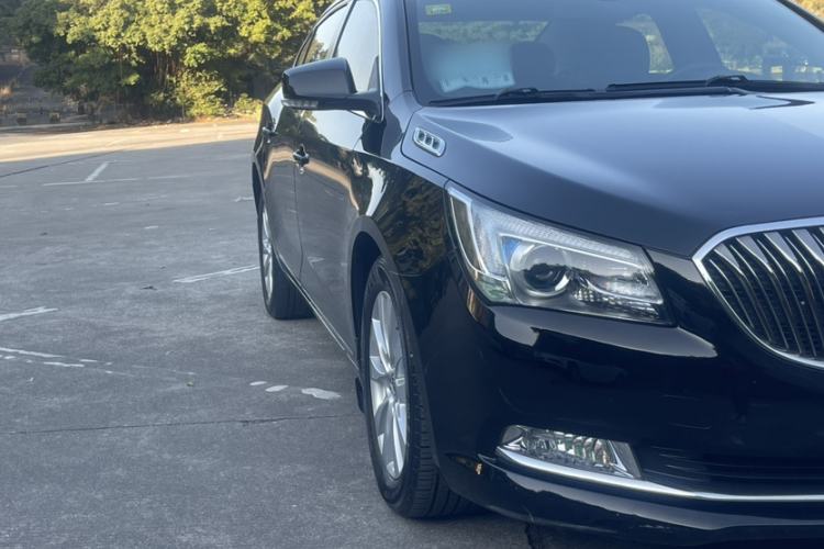 Used Buick LaCrosse 2013 2.4L SIDI Leading Comfort Version Exterior 8