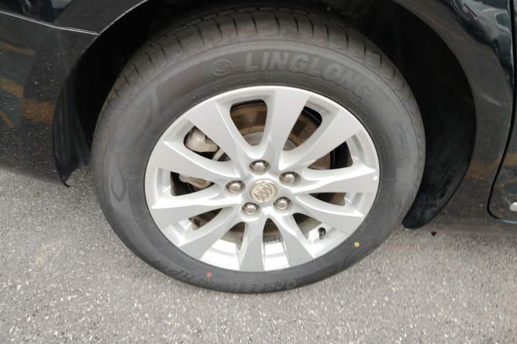 Used Buick LaCrosse 2013 2.4L SIDI Leading Comfort Version Exterior 8