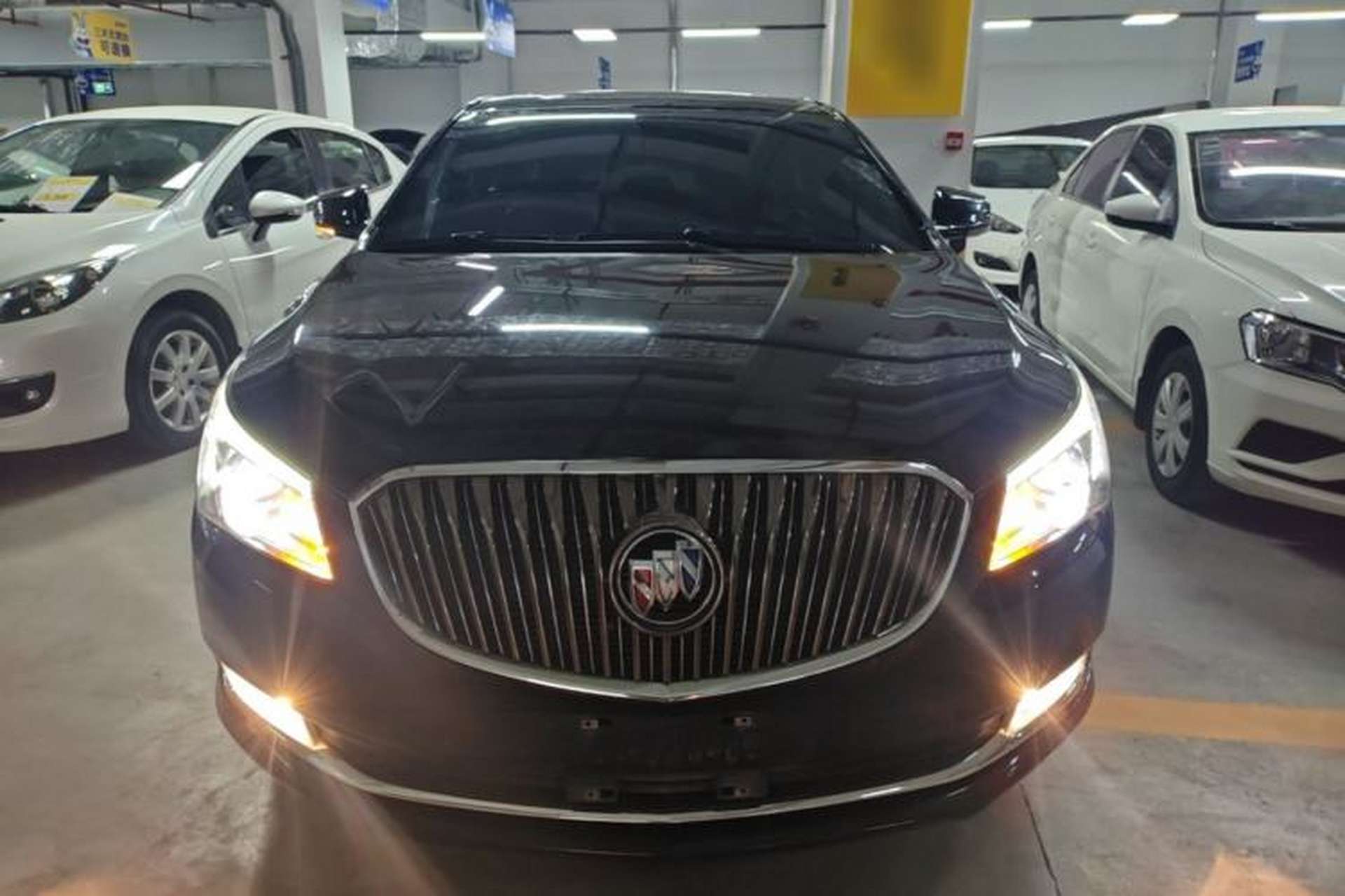 Used Buick LaCrosse 2013 2.4L SIDI Leading Comfort Version Front