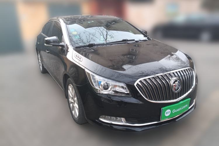 Used Buick LaCrosse 2013 2.4L SIDI Elite Comfort Version Front Right 45 Deg