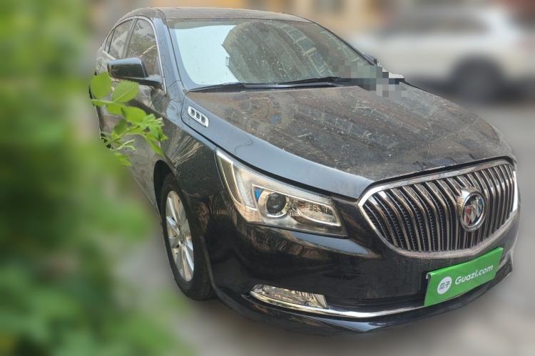 Used Buick LaCrosse 2013 2.4L SIDI Leading Comfort Version Front Right 45 Deg