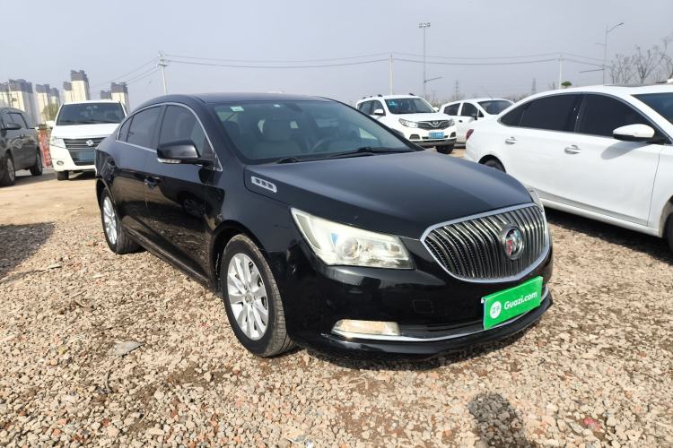 Used Buick LaCrosse 2013 2.4L SIDI Leading Comfort Version Front Right 45 Deg