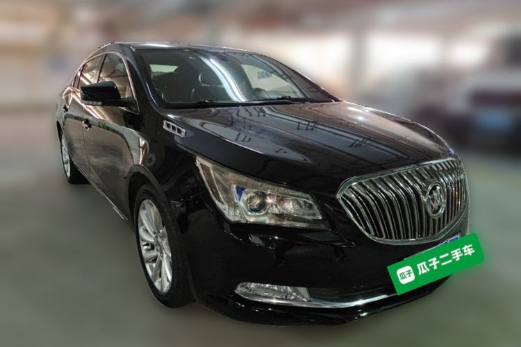 Used Buick LaCrosse 2013 2.4L SIDI Luxury Comfort Edition Front Right 45 Deg