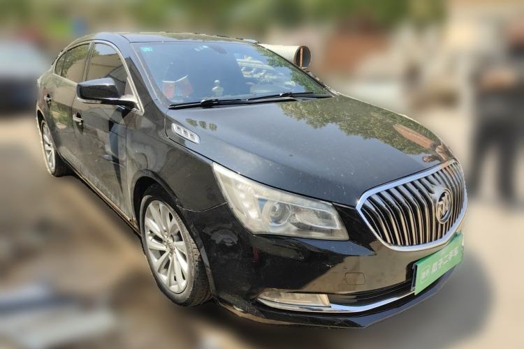 Used Buick LaCrosse 2013 2.4L SIDI Luxury Comfort Edition Front Right 45 Deg