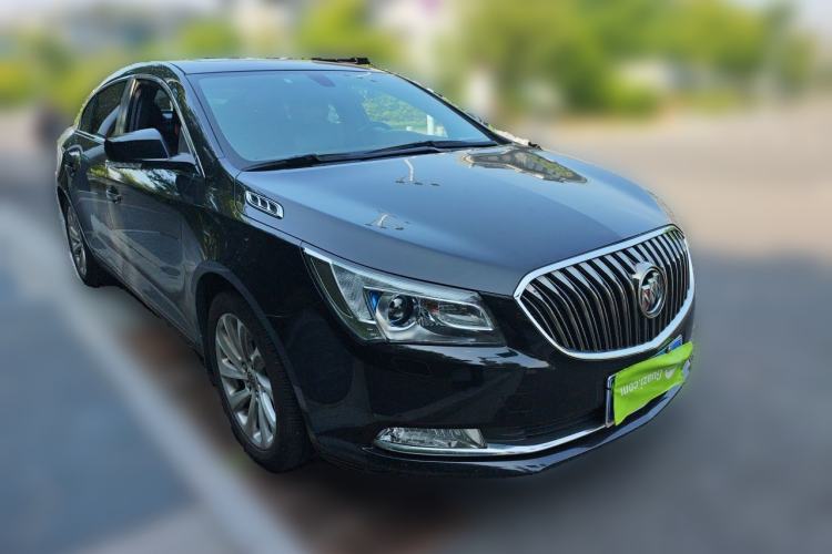 Used Buick LaCrosse 2013 2.4L SIDI Luxury Comfort Edition Front Right 45 Deg