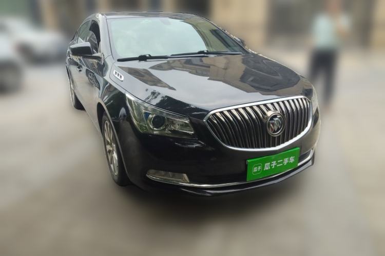 Used Buick LaCrosse 2013 2.4L SIDI Elite Comfort Version Front Right 45 Deg