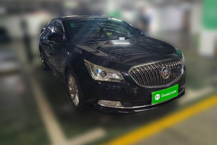 Used Buick LaCrosse 2013 2.4L SIDI Luxury Comfort Edition Front Right 45 Deg