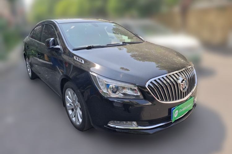 Used Buick LaCrosse 2013 2.4L SIDI Luxury Comfort Edition Front Right 45 Deg