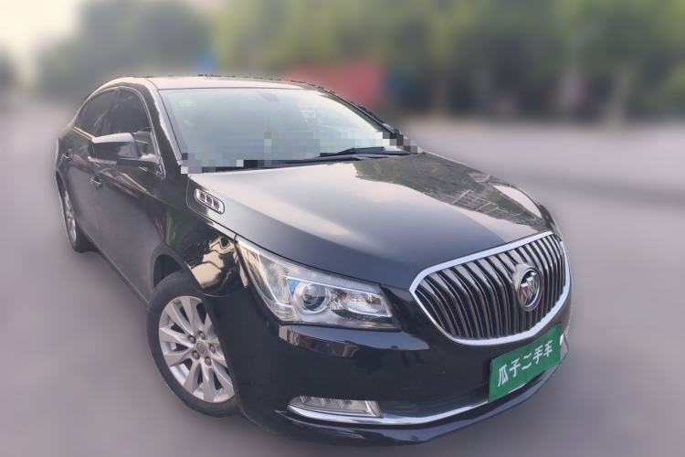 Used Buick LaCrosse 2013 2.4L SIDI Elite Comfort Version Front Right 45 Deg
