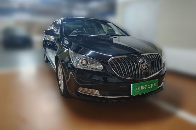 Used Buick LaCrosse 2013 2.4L SIDI Elite Comfort Version Front Right 45 Deg