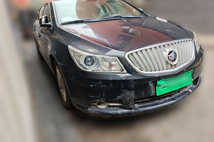 Used Buick LaCrosse 2013 2.4L SIDI Elite Comfort Version Front Right 45 Deg