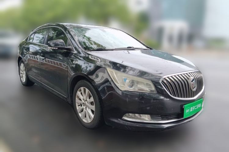 Used Buick LaCrosse 2013 2.4L SIDI Elite Comfort Version Front Right 45 Deg