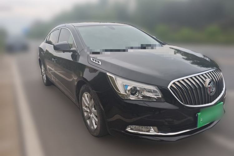 Used Buick LaCrosse 2013 2.4L SIDI Leading Comfort Version Front Right 45 Deg