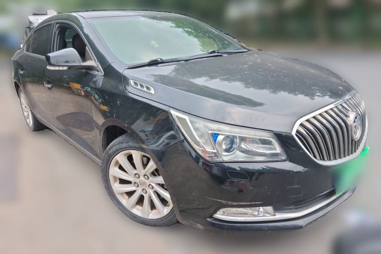 Used Buick LaCrosse 2013 2.4L SIDI Luxury Comfort Edition Front Right 45 Deg