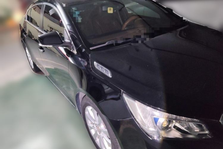 Used Buick LaCrosse 2013 2.4L SIDI Elite Comfort Version Front Right 45 Deg