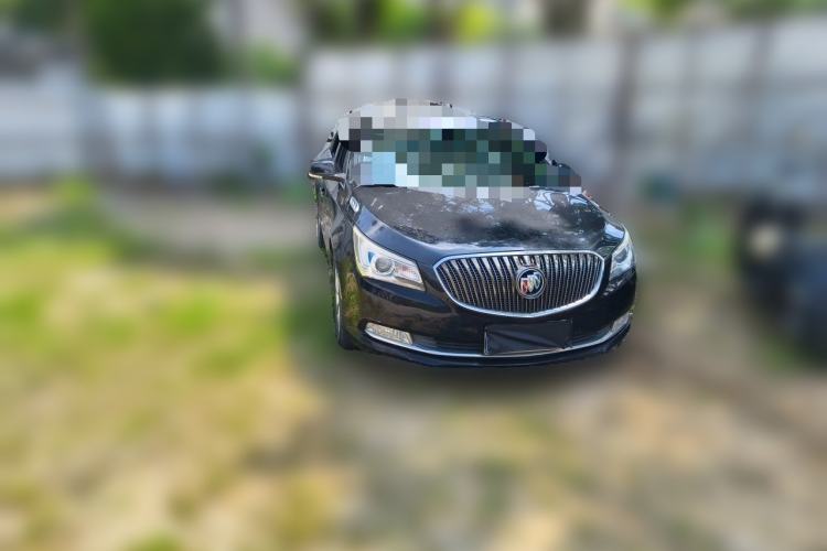 Used Buick LaCrosse 2013 2.4L SIDI Leading Comfort Version Front Right 45 Deg